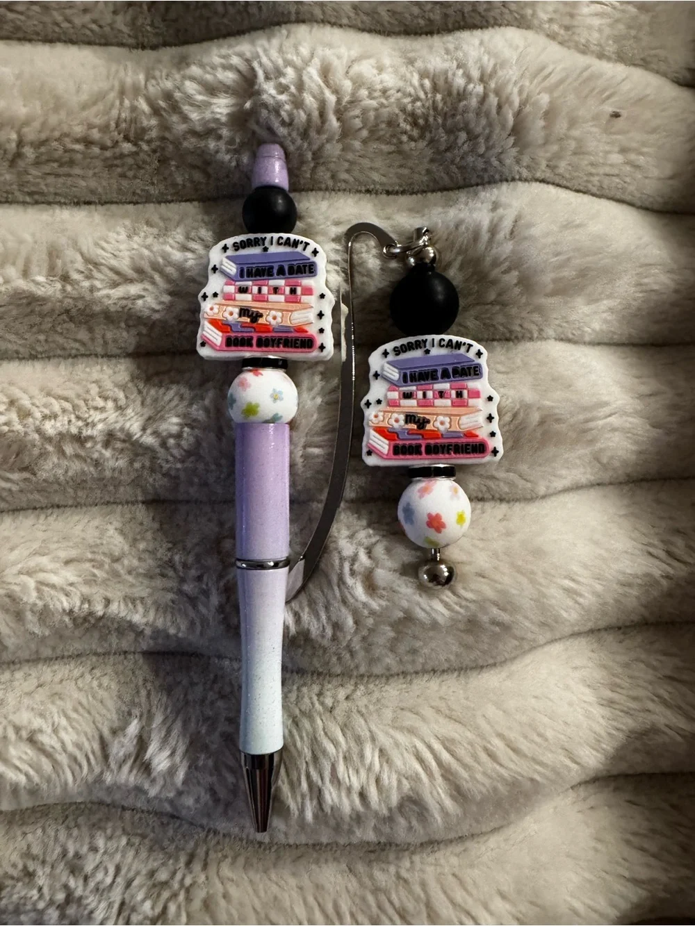 Cute Book Lover Pen & Bookmark Set